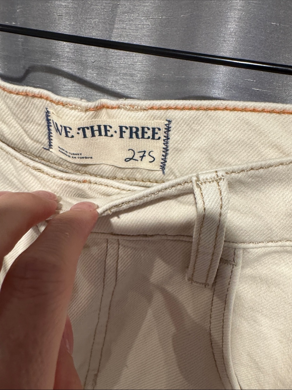 We The Free cream “Milk” good luck barrel-Leg Jeans size 27S - Picture 2 of 5
